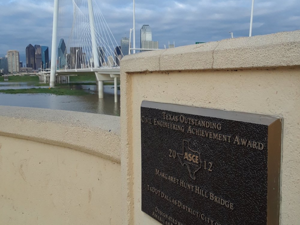 Margaret Hunt Hill Bridge